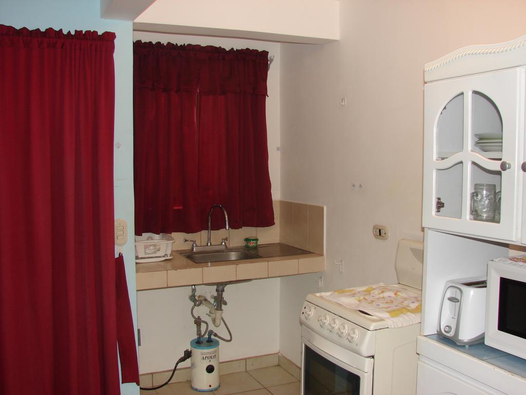 Villa Riviera 2 Bedroom Townhouse Playas del Coco 객실 사진